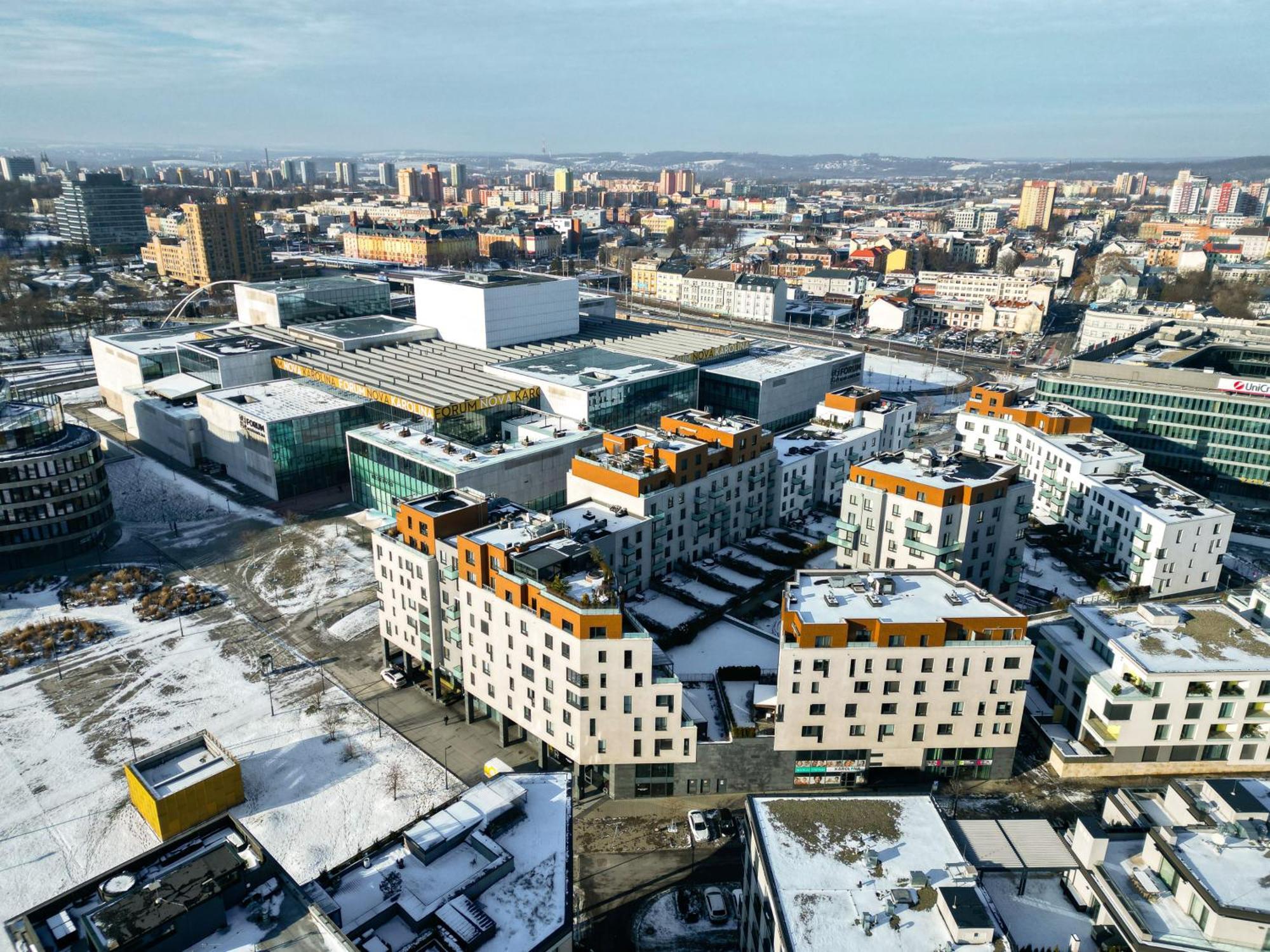 Bnb New Beautiful Apartment In The Center Of Ostrava With Option Garage Parking المظهر الخارجي الصورة