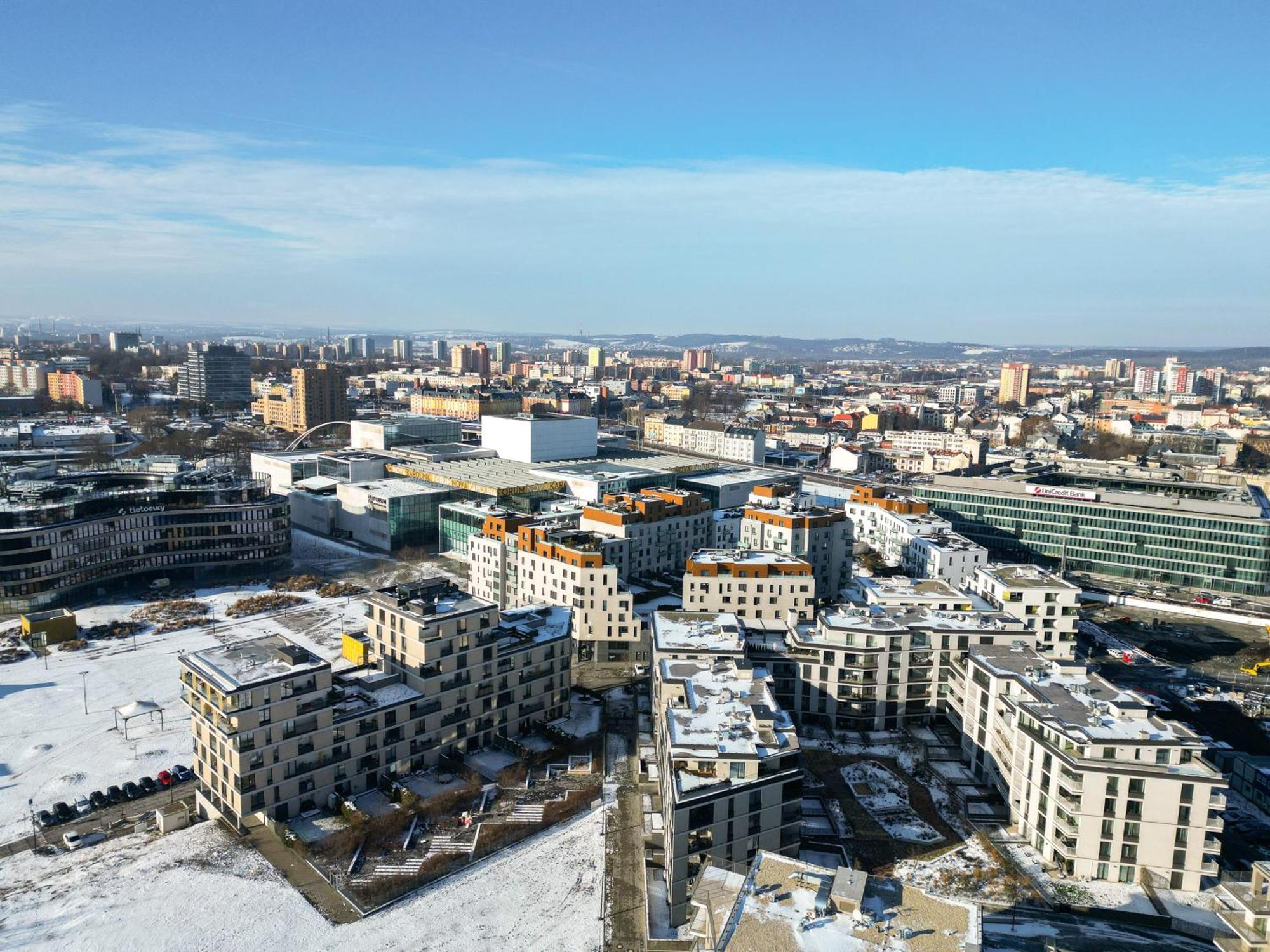 Bnb New Beautiful Apartment In The Center Of Ostrava With Option Garage Parking المظهر الخارجي الصورة