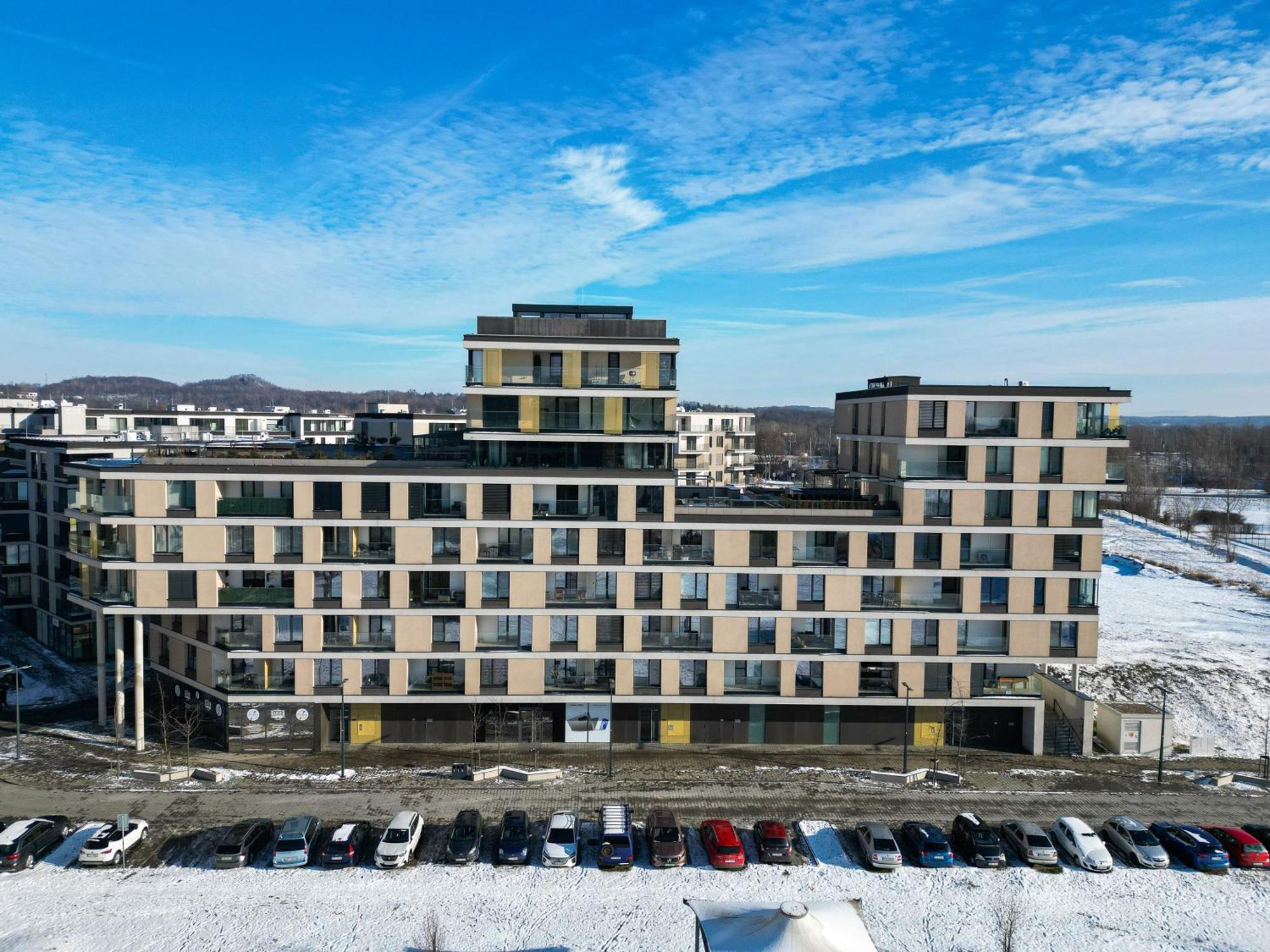 Bnb New Beautiful Apartment In The Center Of Ostrava With Option Garage Parking المظهر الخارجي الصورة